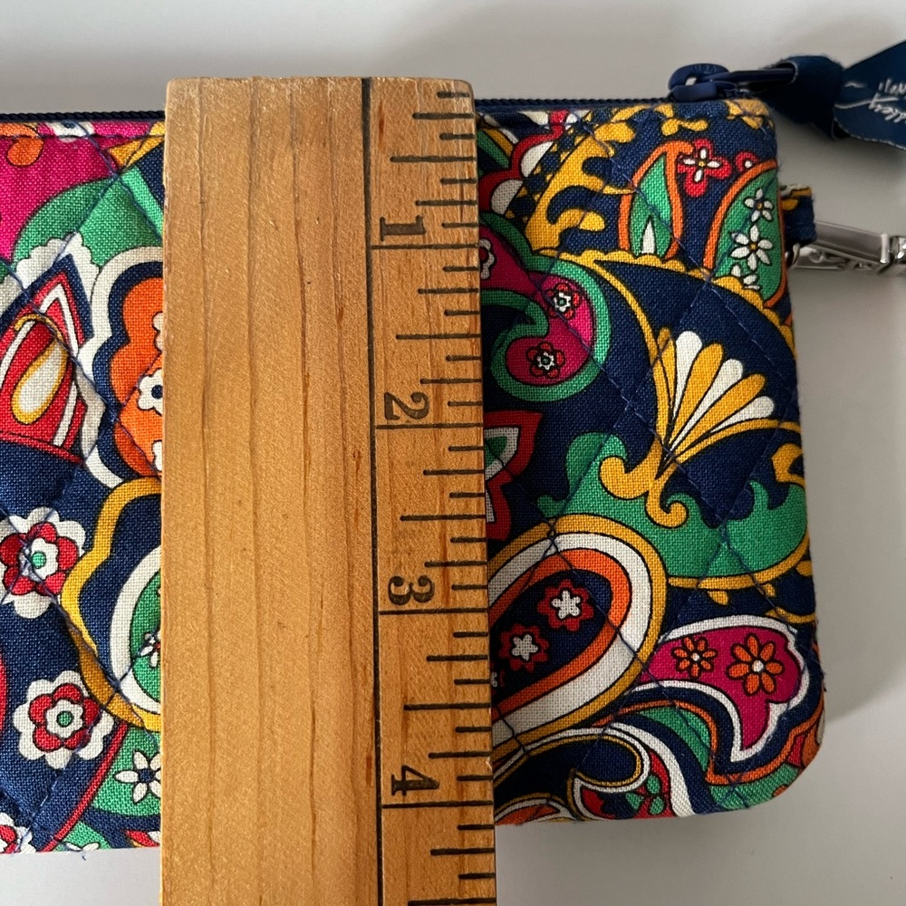 Vera Bradley Venetian Paisley Wristlet NWOT Blue Multi Color Floral Zip Pockets - Picture 11 of 11